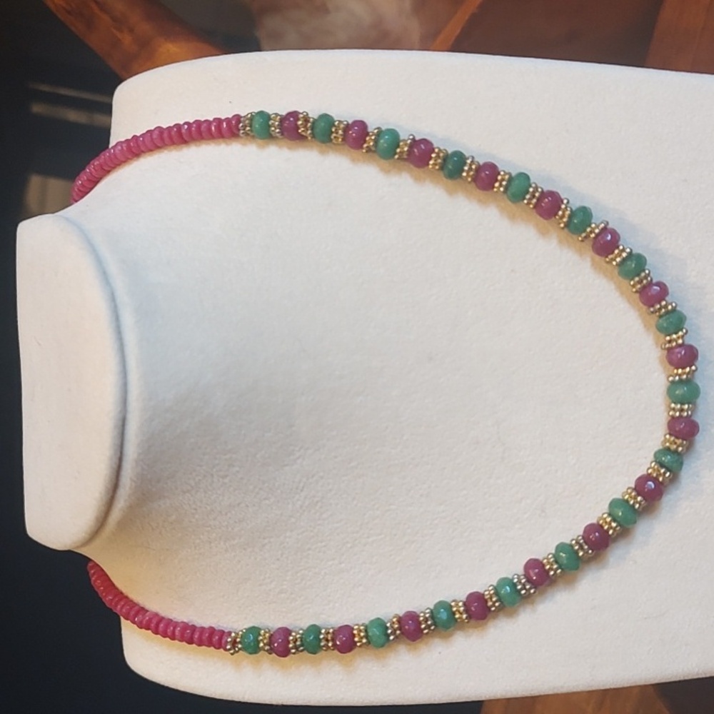 Faceted Ruby And Emerald Jade Choker Necklace 17 Inches With 1 Inch Extender